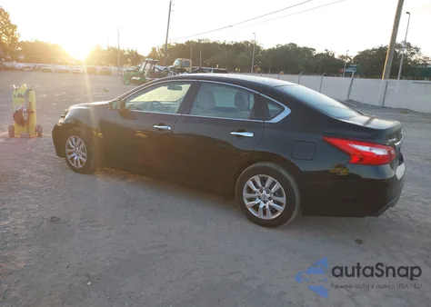 2017 Nissan Altima 2.5 S z USA, uszkodzony, nr VIN 1N4AL3AP2HC198458